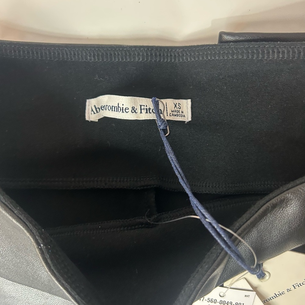 Abercrombie & Fitch Faux Leather Legging XS Black Skinny Zip Ankle High Waist - Picture 6 of 6
